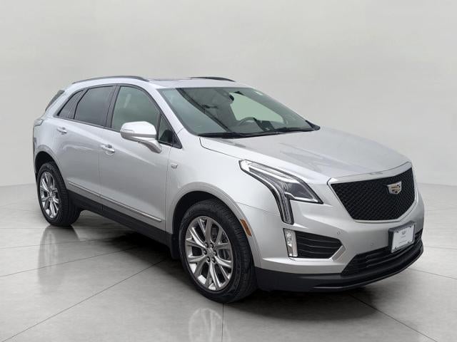 2020 Cadillac XT5 AWD 4dr Sport in Radiant Silver Metallic — front three-quarter view